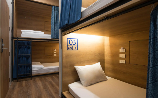 Natee Hostel