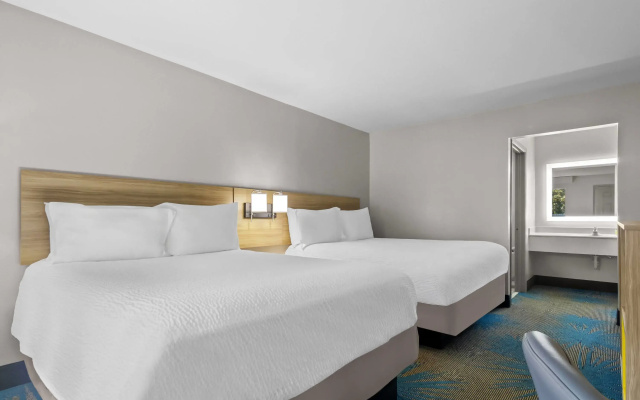 Days Inn by Wyndham Ocean Springs