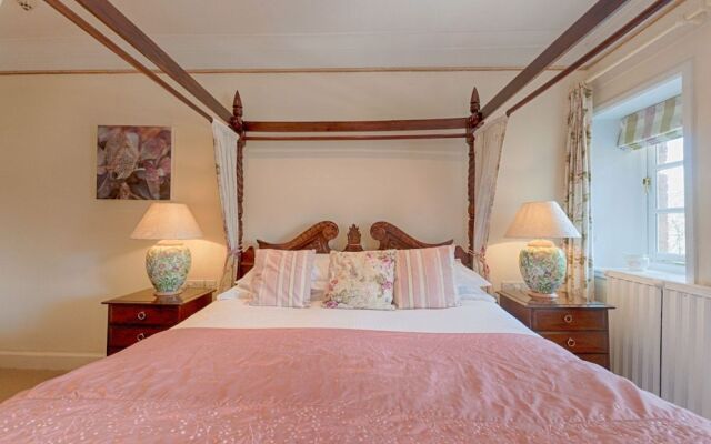 The Edgemoor Hotel