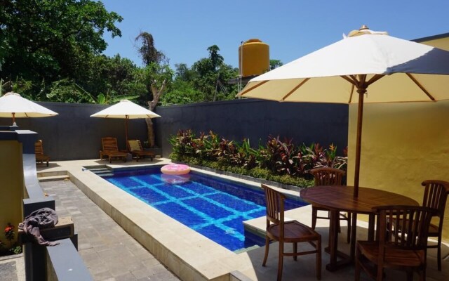 Kubu Karang Homestay