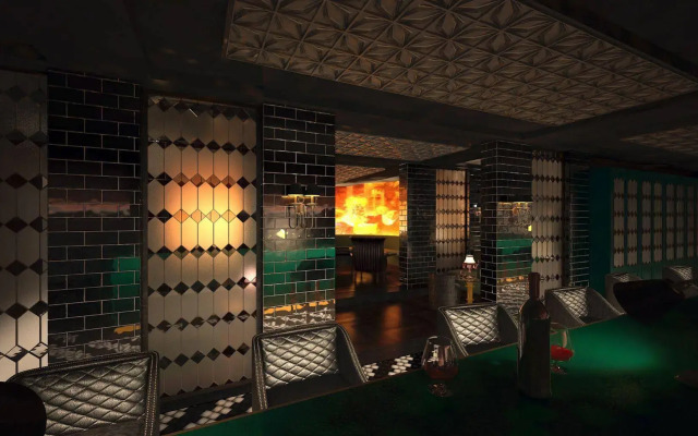 Double-Six Luxury Hotel