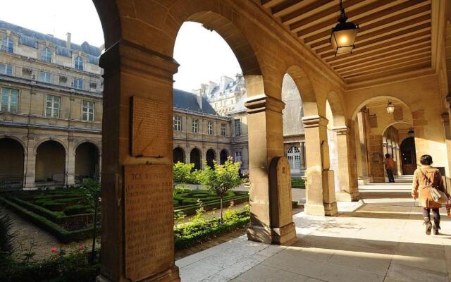 Lovely studio heart of Le Marais