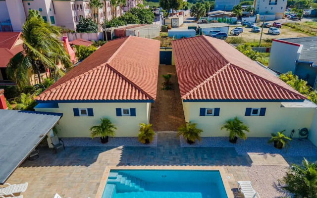 Tranquil 2br2ba Close to the Beach Shared Pool