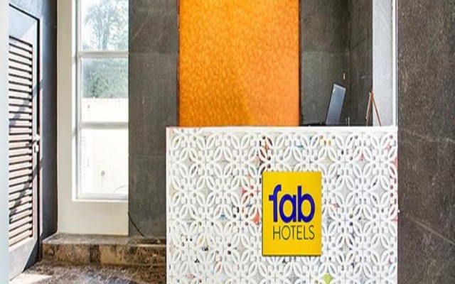 Fabhotel Shree Sai Residency