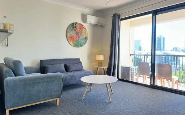 Chevron Palms Holiday Apartments by Gold Coast Premium
