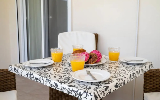 Absinthia Fanes Residences