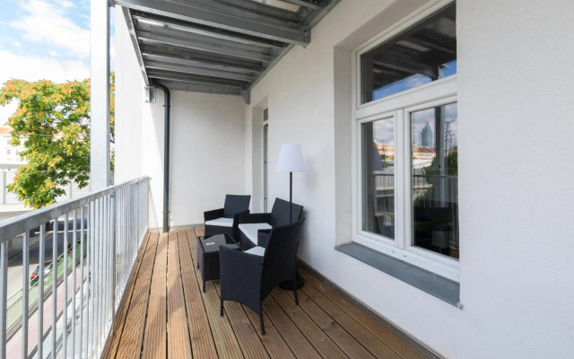 Spacious Apartment in Center with Terrace