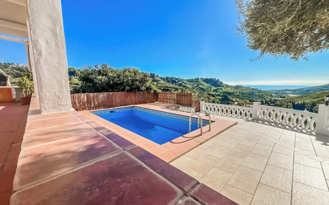 Stunning Private Villa With Sea Views, Pool, and Sun-drenched Terrace