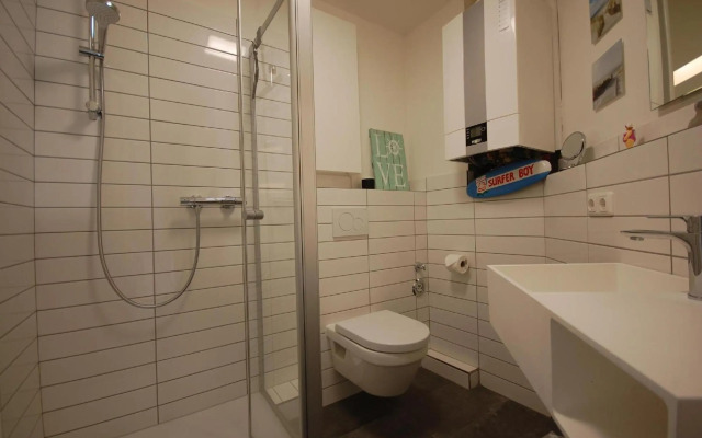 Apartment 22 - Han/012