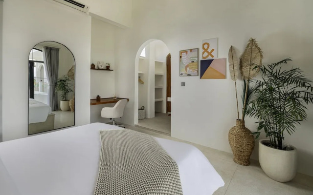 Casa Amor by GORO