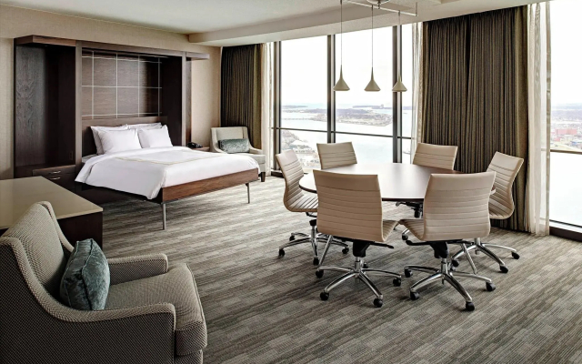 Detroit Marriott at the Renaissance Center
