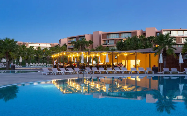 Salgados Beach Vila das Lagoas