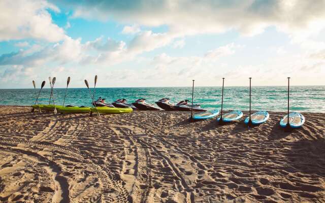 Iberostar Waves Berkeley Shore
