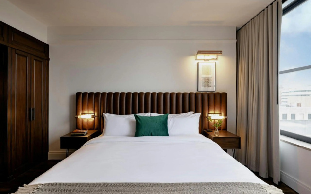 Surety Hotel, Autograph Collection