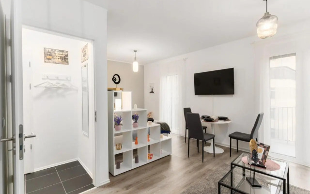Sweet & Spicy - Brand New Apartment with Balcony (Adults Only)