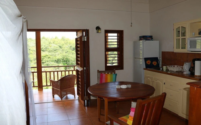 Two Bays Beach Villa Apartment and Studios