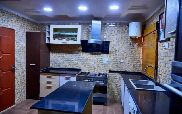 Glitaz Apartment