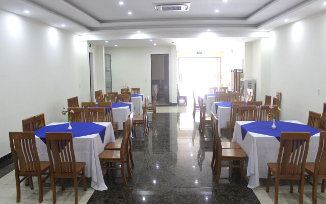 Hoa Binh Hotel