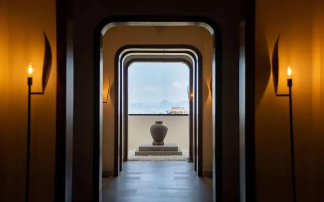 Hotel Sol Halong Trademark Collection by Wyndham