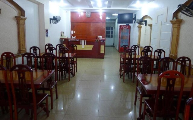 Cat Ba Family Hotel