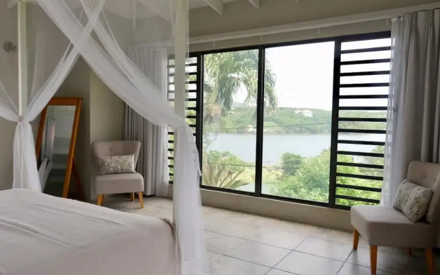 Villa Adina - Sleeps 7 - Pool - Parking - Garden