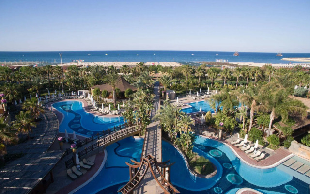 Royal Dragon Hotel – All Inclusive