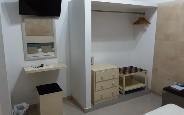 Hostal BAOBAO