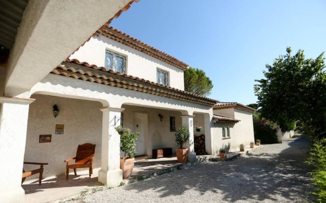 Luxury Provençal retreat 5 mins from Valbonne