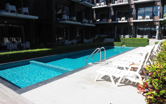 LaLune Beach Resort