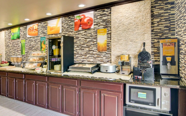 Quality Inn DFW Airport North