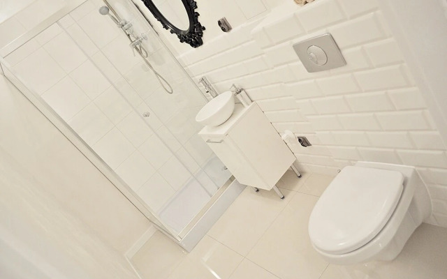 Warsaw Concierge Opera Apartment