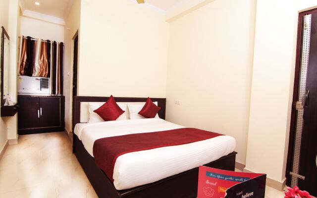 Sara Residency By OYO Rooms