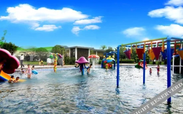 Rucheng Hot Spring Fuquan Resort