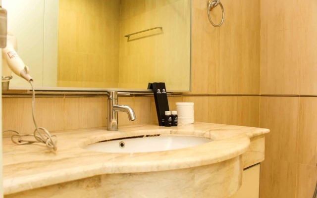 High Floor And Strategic 3Br Apartment At Fx Residence