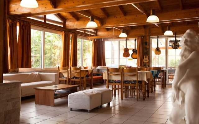 Saron Hotel