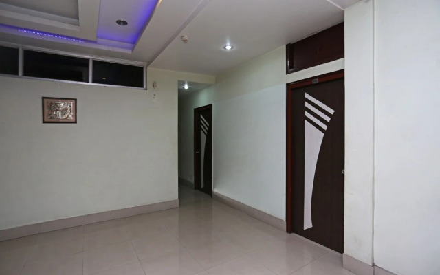 Oyo 27644 Cozycom