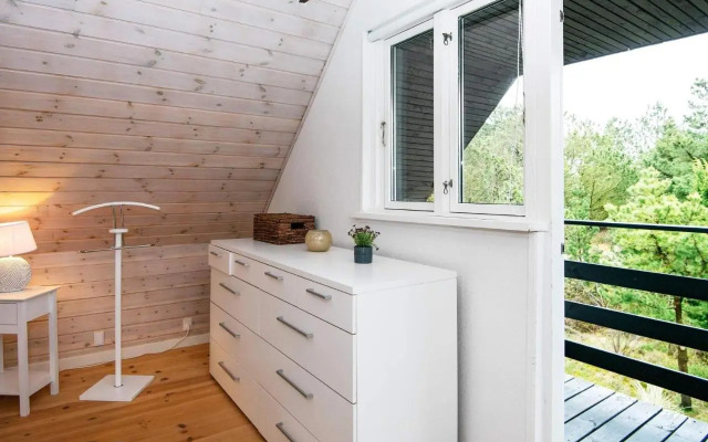 6 person holiday home in R m