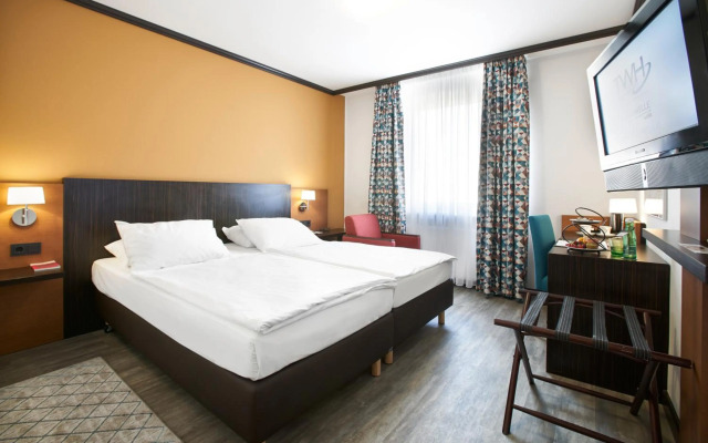 Trans World Hotel Donauwelle