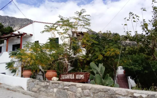 Zacharoula Rooms