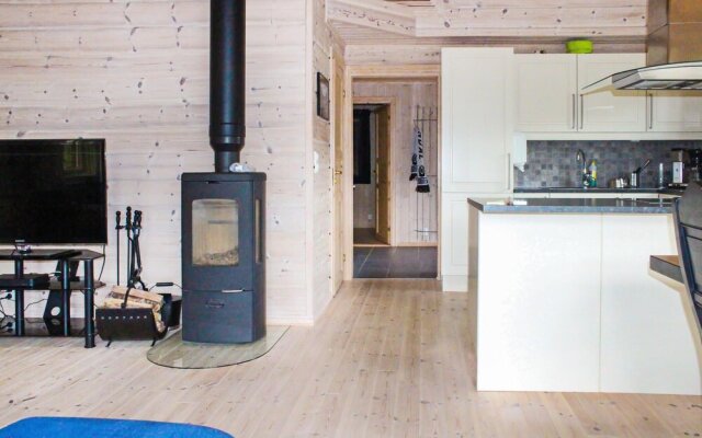 Amazing Home in Sogndal With 4 Bedrooms and Wifi
