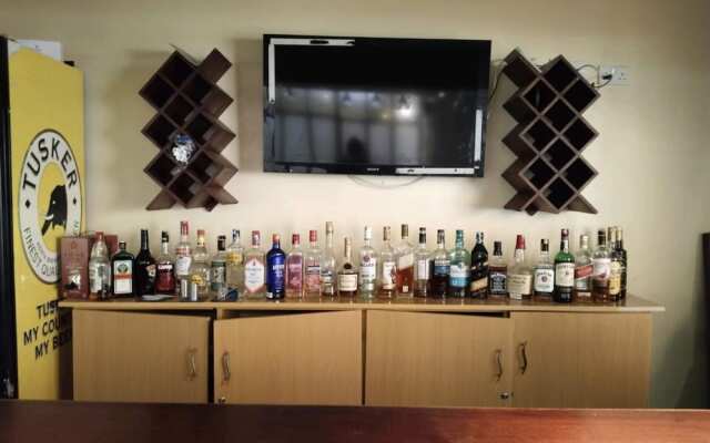 Fish Eagle Inn