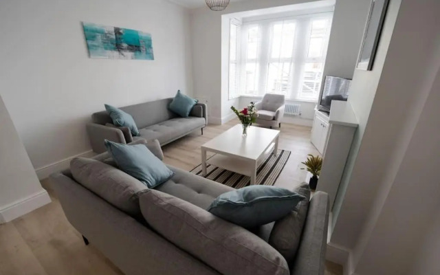 Spacious Holiday Home in Porthcawl