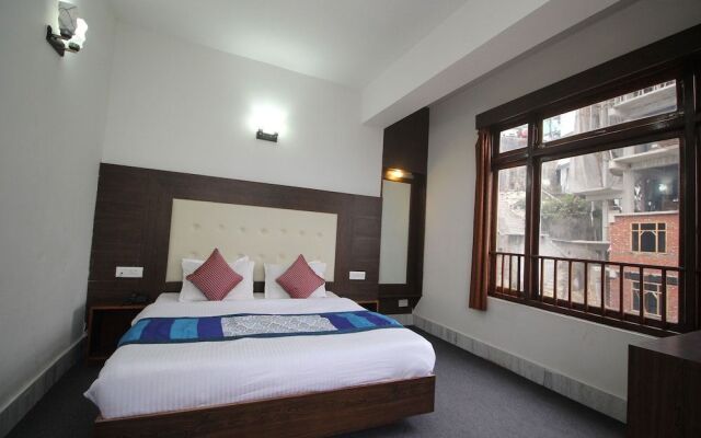 OYO 7620 Hotel Yukim Residency