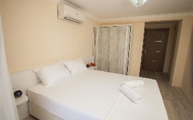 Artemiss Boutique Hotel