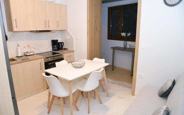 Neo Faliro Train St. 2 Bedrooms 4 Pers. Apartment