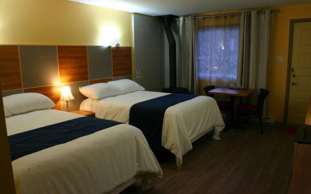 Motel des Pentes et Suites