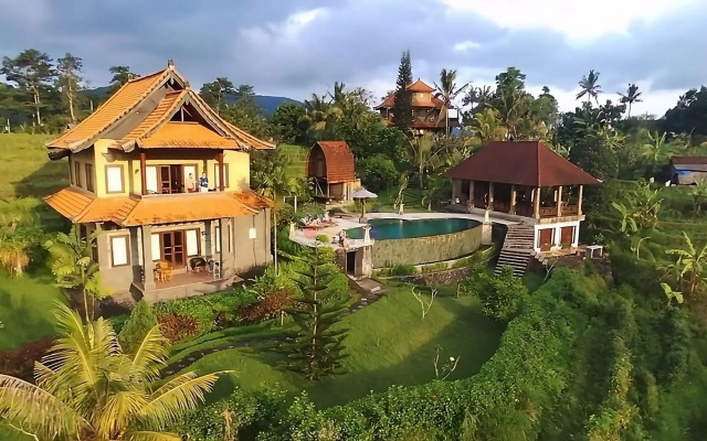 Tanto Villa by Atharva Bali
