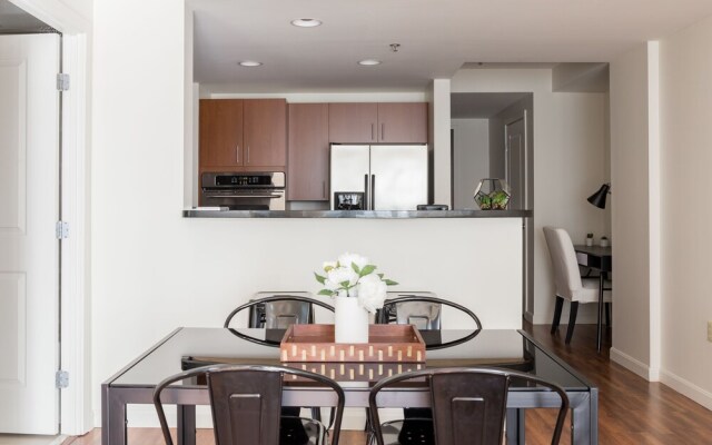 Lively Fenway Suites by Sonder