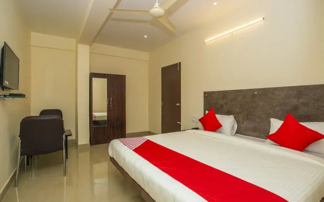OYO 19524 Maruthi Home Stays 2