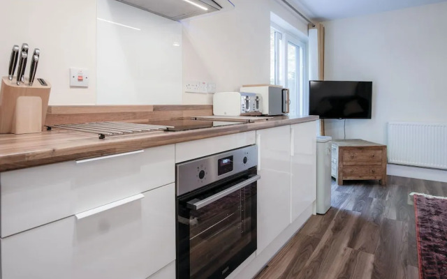 Croft Court - 1 Bedroom Apartment - Tenby